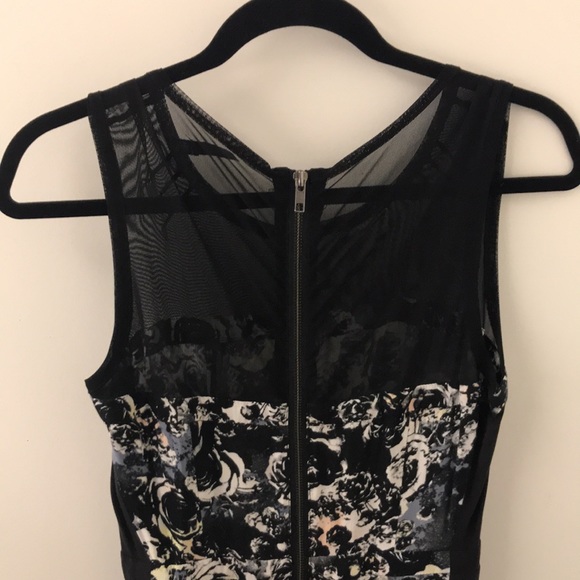 Floral GentleFawn dress - Picture 4 of 5